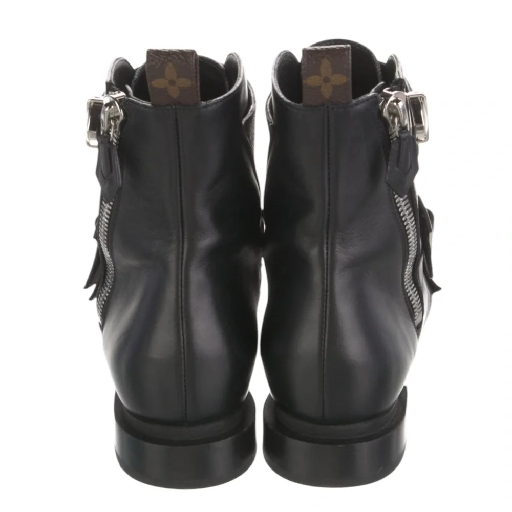 LOUIS VUITTON JUMBLE MONOGRAM LEATHER BOOTS AUTHENTICATED - Picture 5 of 6